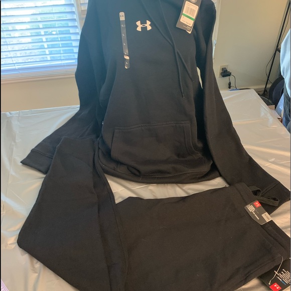 Under Armour Other - NWT Set Under Armor L sweatshirt & pants